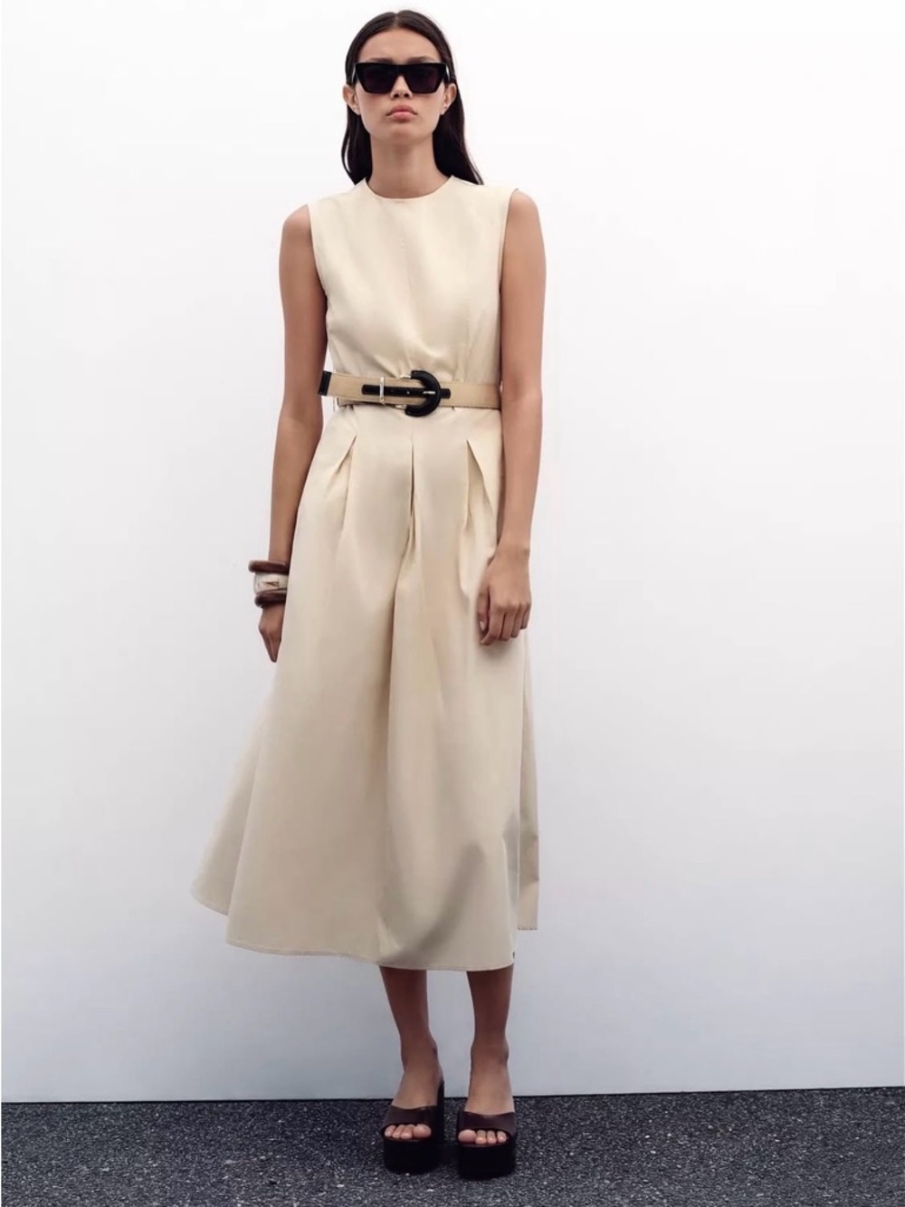 Zara Sleeveless Maxi Dress in Light Cream with Belt